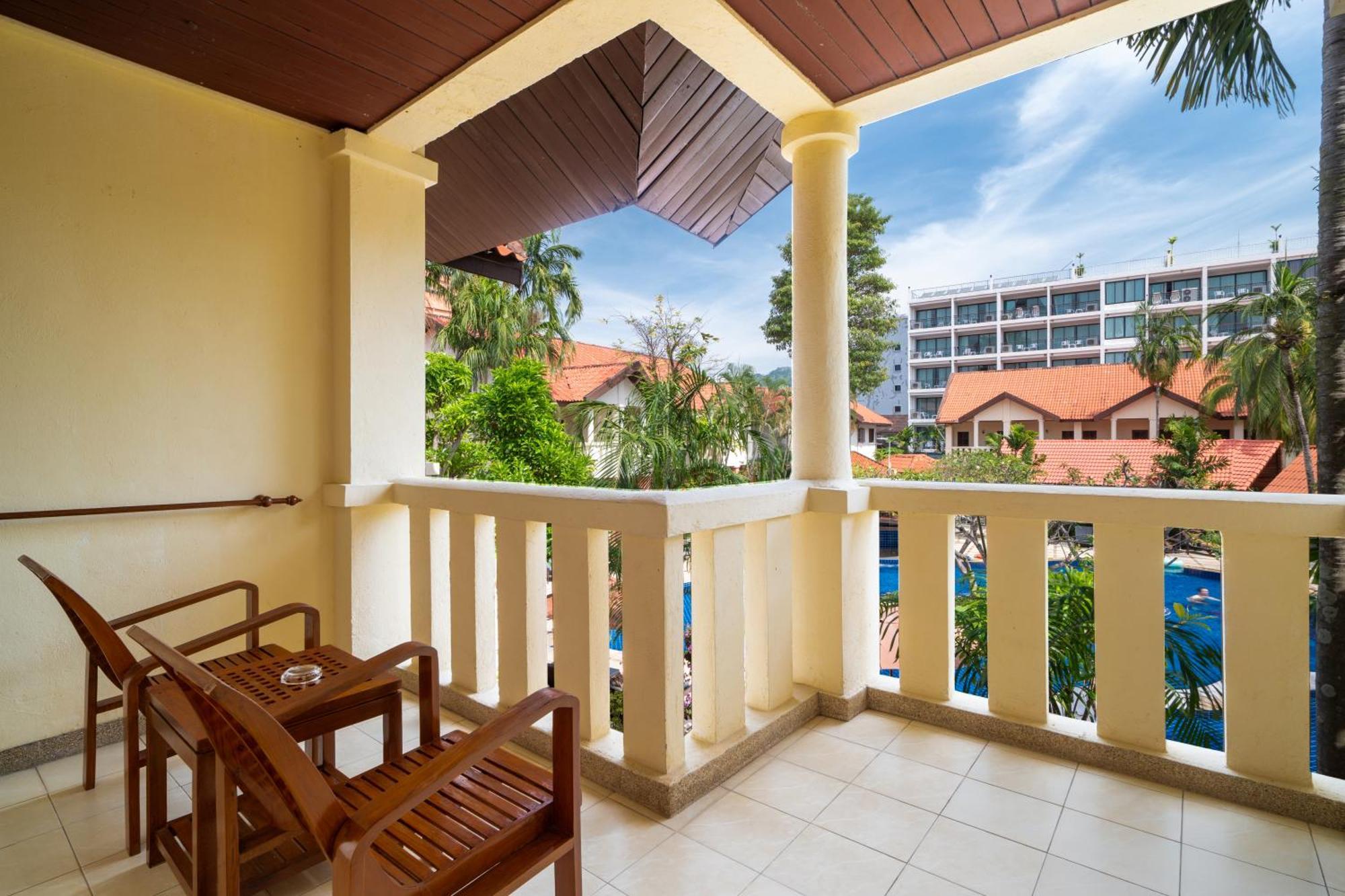 Phuket Leelavadee Hua Ting Resort パトン エクステリア 写真