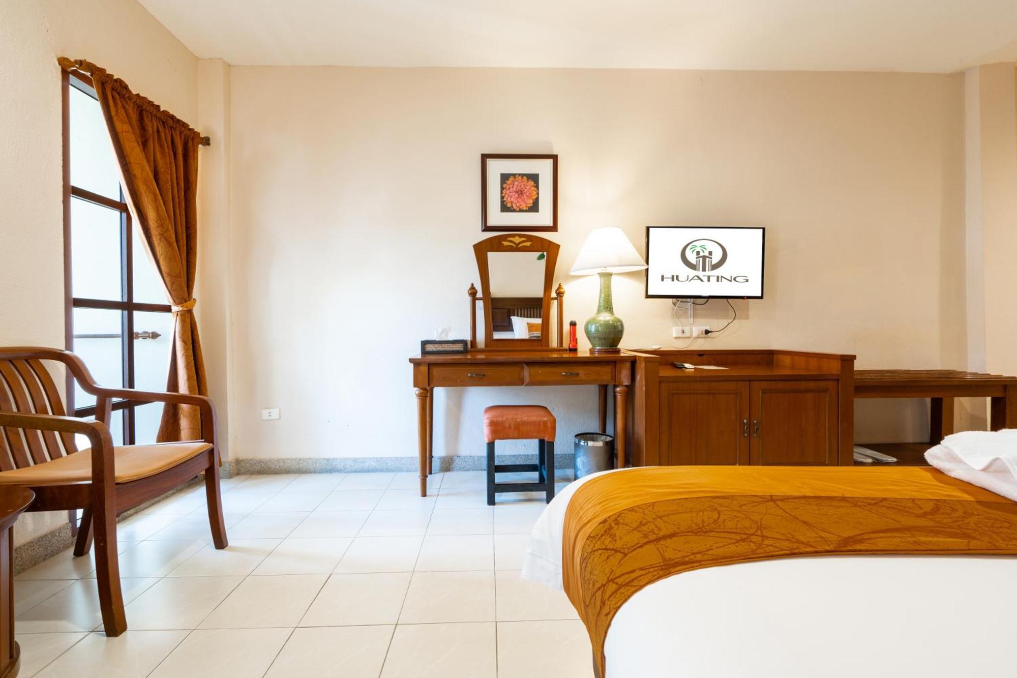 Phuket Leelavadee Hua Ting Resort パトン エクステリア 写真