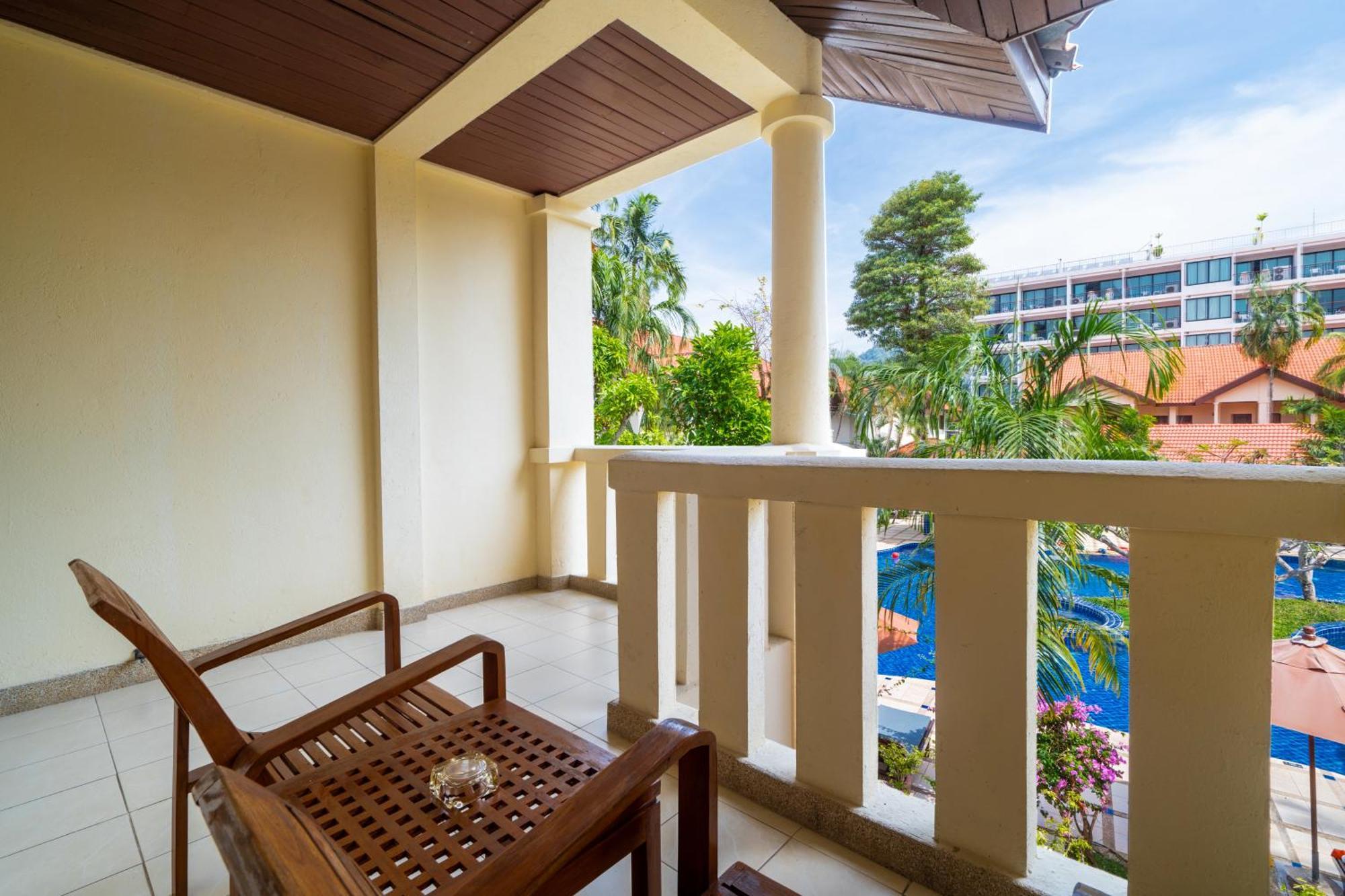 Phuket Leelavadee Hua Ting Resort パトン エクステリア 写真